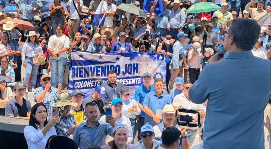 Juan Orlando Hernández visita Gracias, Lempira y se reúne con bases del Partido Nacional