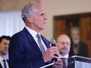 Circula portada falsa que atribuye golpe de Estado contra el presidente Nasry Asfura