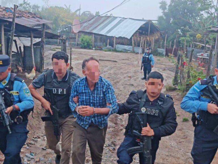 Detienen en La Encarnación a un hombre acusado de matar a su vecino