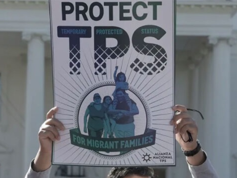 Economista advierte que retorno de beneficiarios del TPS podría presionar el empleo en Honduras