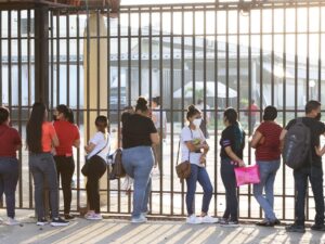 El fin del TPS plantea reto para empleo y capacitación en Honduras