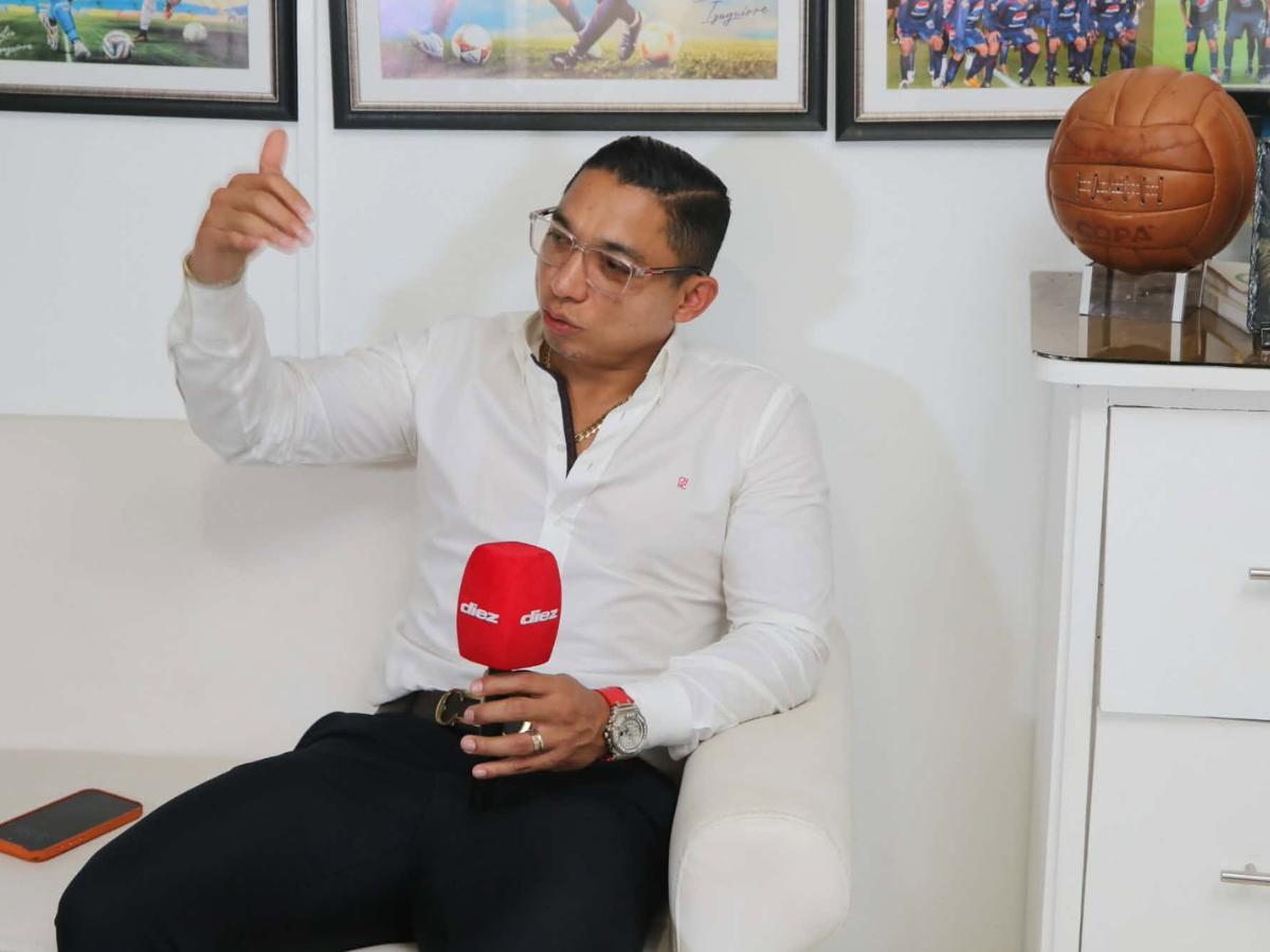 Emilio Izaguirre valora a Kervin, Luis Palma y Dereck y pide fortalecer exportación de futbolistas