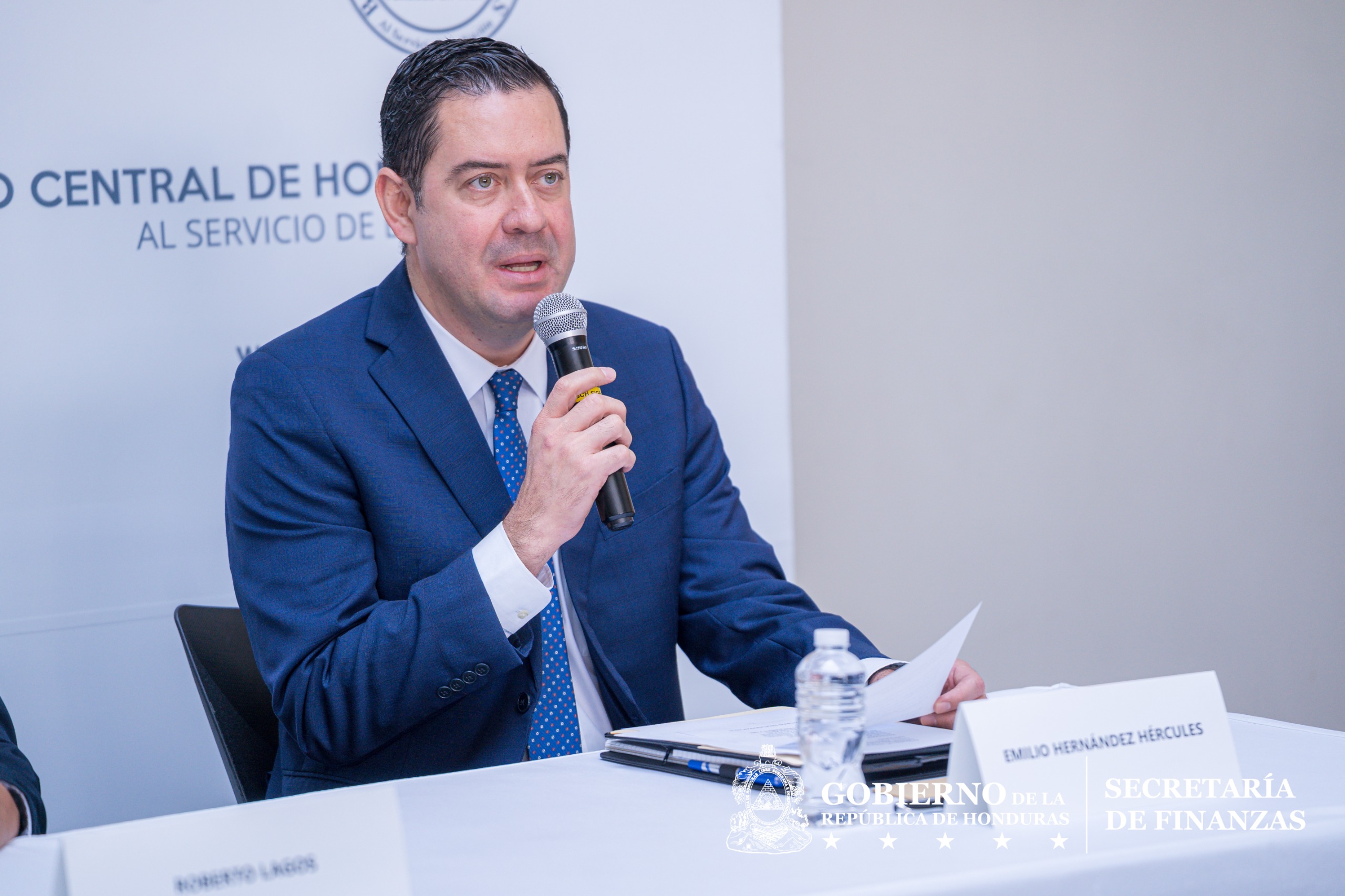 Gobierno prevé aumento prudente en el Presupuesto General 2027