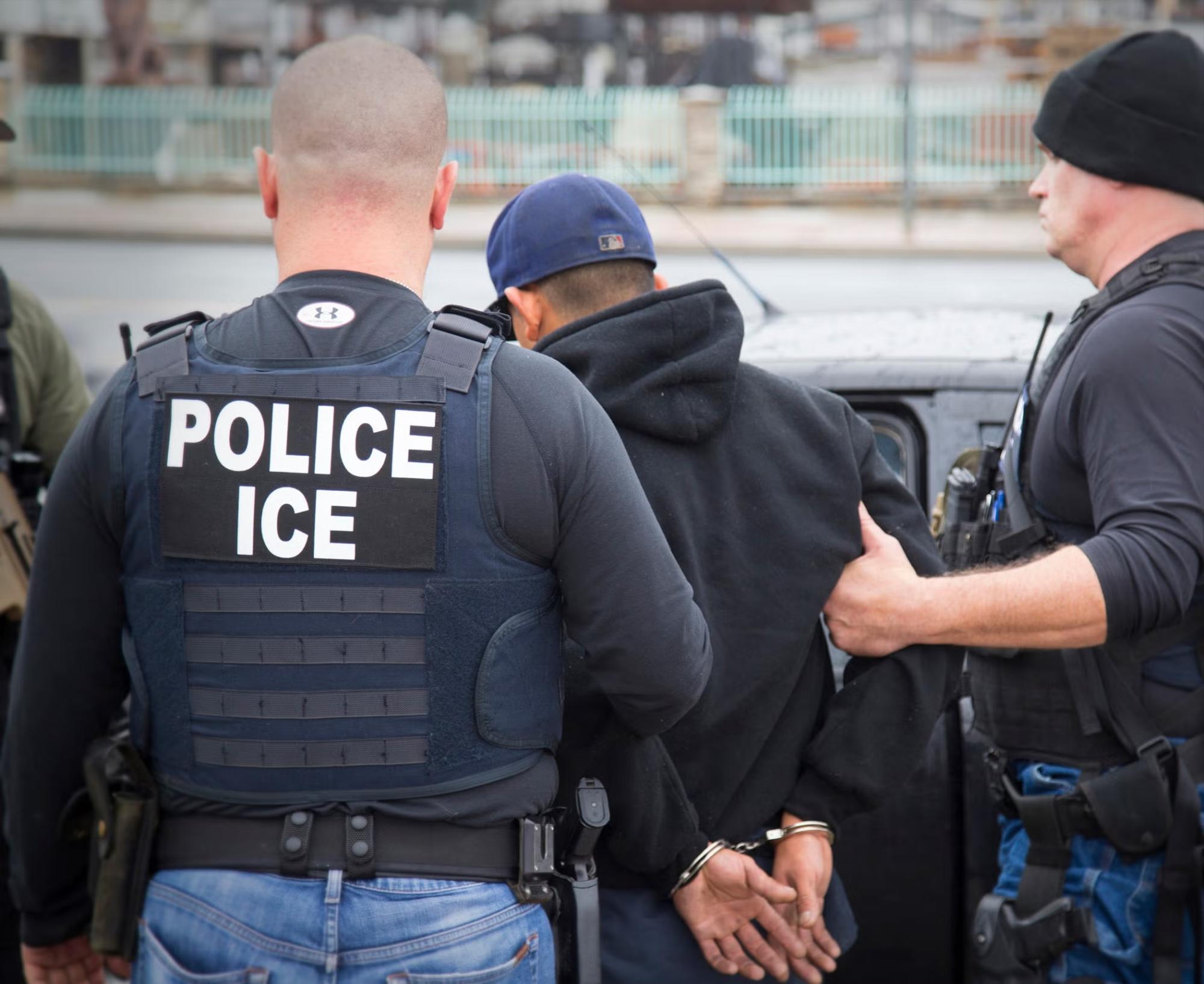 Jueza federal limita arrestos migratorios sin orden judicial en el sur de California