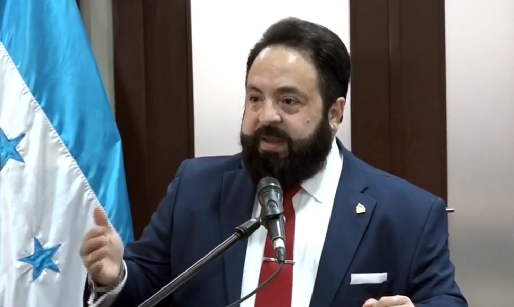 Redondo cuestiona informe de la ASJ y exige investigar fondos de la organización