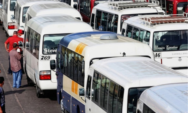 Transportistas descartan paro para el 28 de septiembre y piden diálogo con el Gobierno