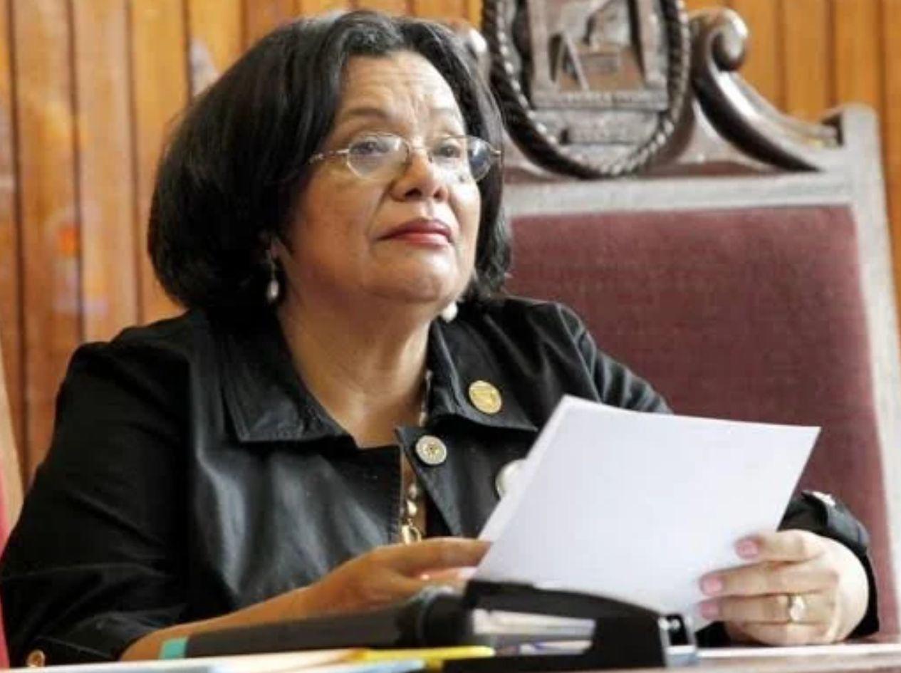 Julieta Castellanos identifica deudas en empleo, energía, seguridad y salud del gobierno